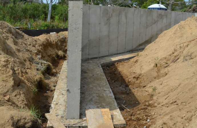 Concrete Retaining Walls Boca Raton FL, Palm Beach Pro Concrete Contractors